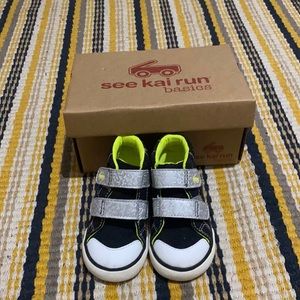 Black high top toddler shoe
